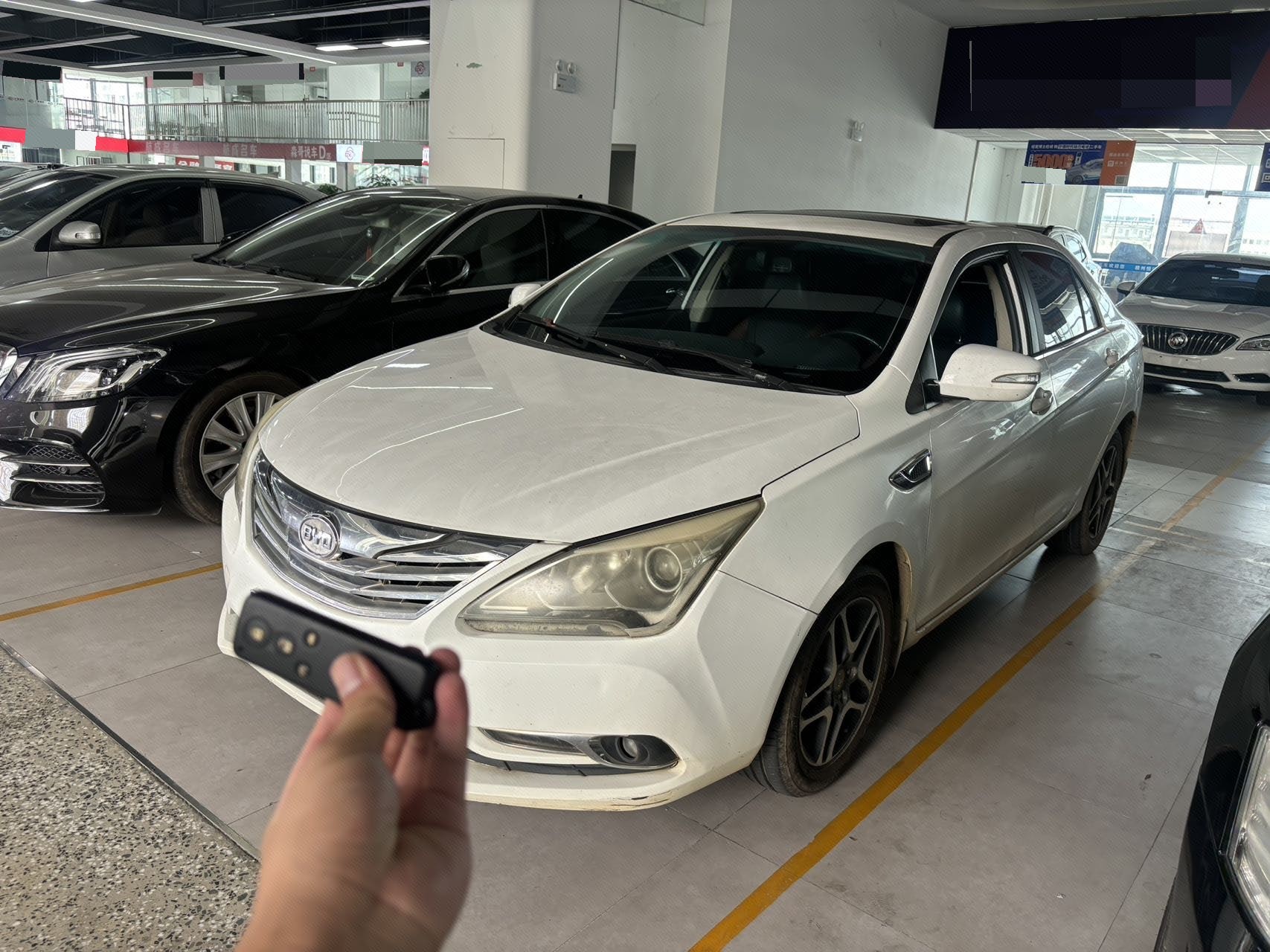 Suru 2015 Model Year 1.5L Automatic Flagship Edition