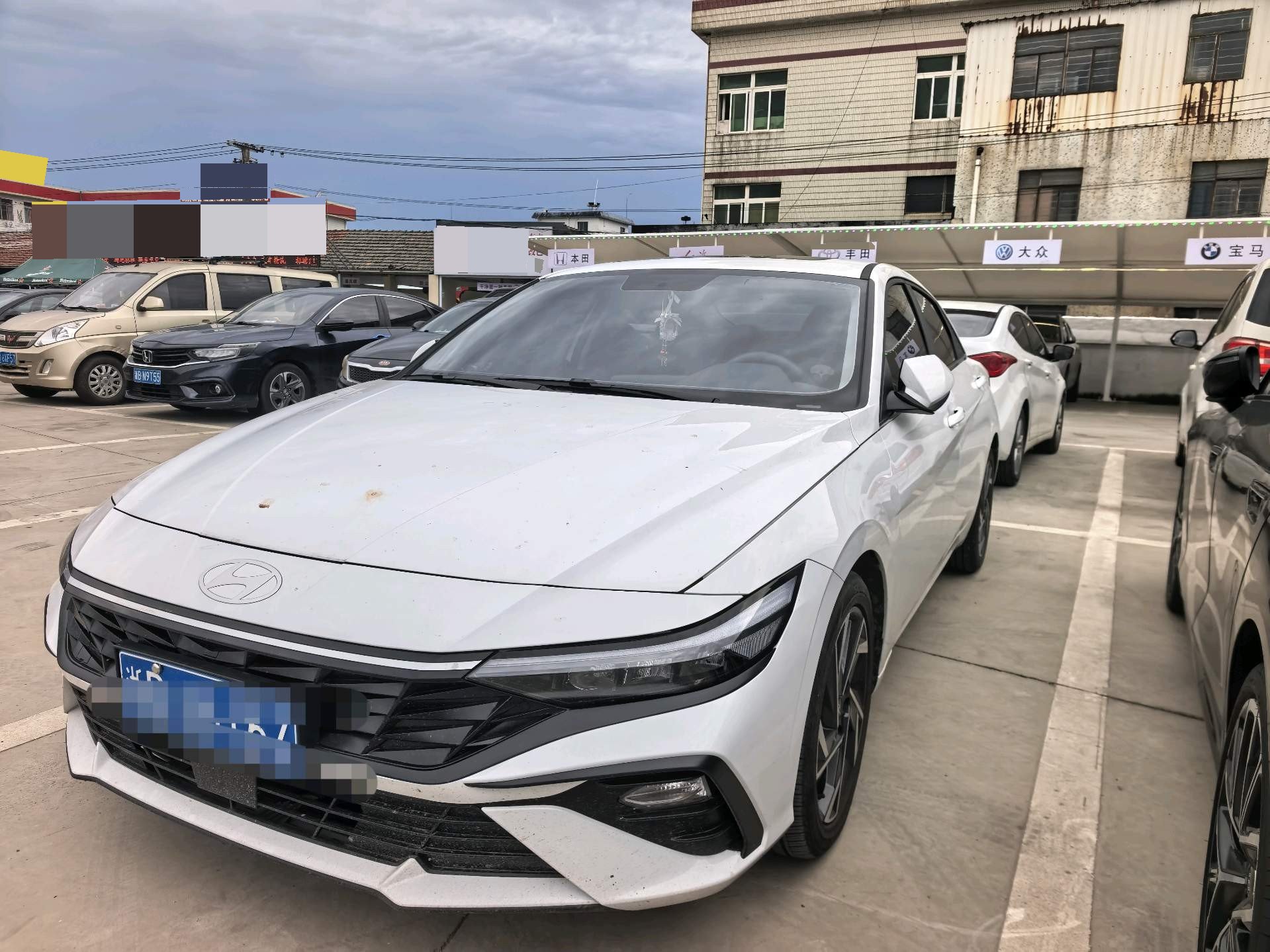 Hyundai Elantra 2023 1.5L CVT GLX Elite Edition
