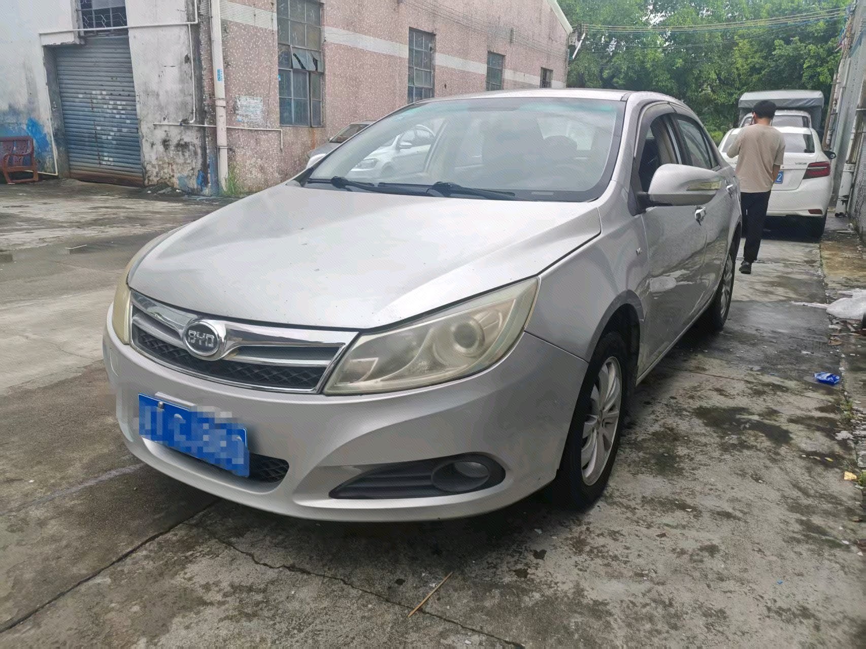 BYD 2012 Speed 1.5 Comfort Edition, Manual Transmission